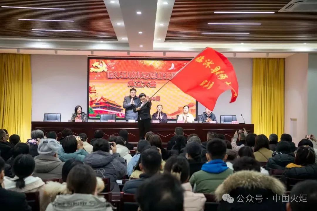 德州市2月22日,齐河县关工委开展"扣好人生第一粒扣子——传承戏曲