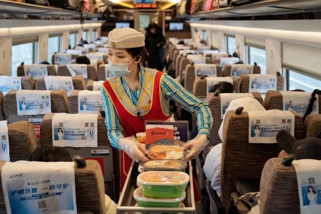 高铁盒饭是怎样"诞生"的?|广州市_新浪财经_新浪网