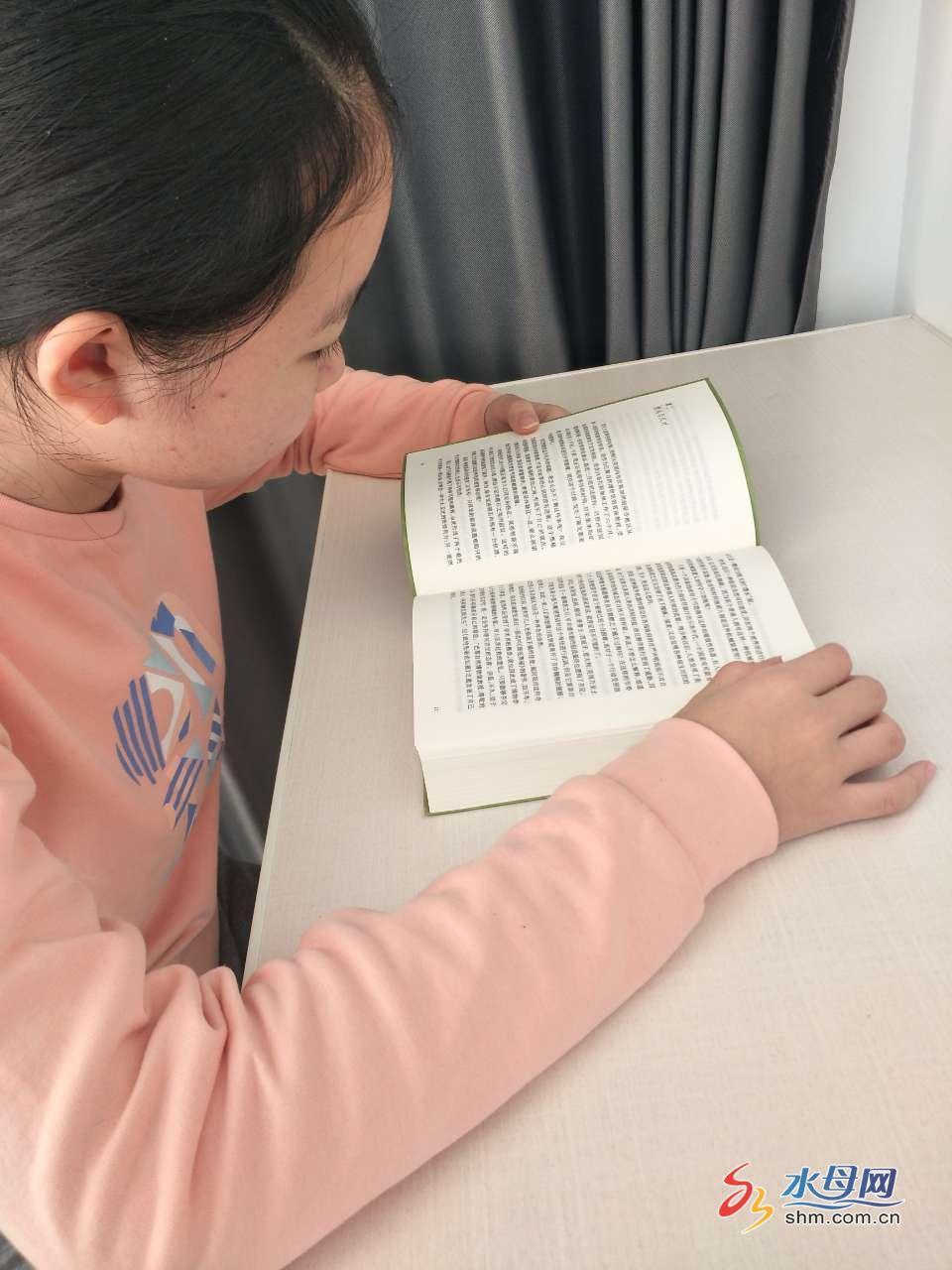 寒来"书"往"悦"读成长 烟台港城中学开展学生读书活动