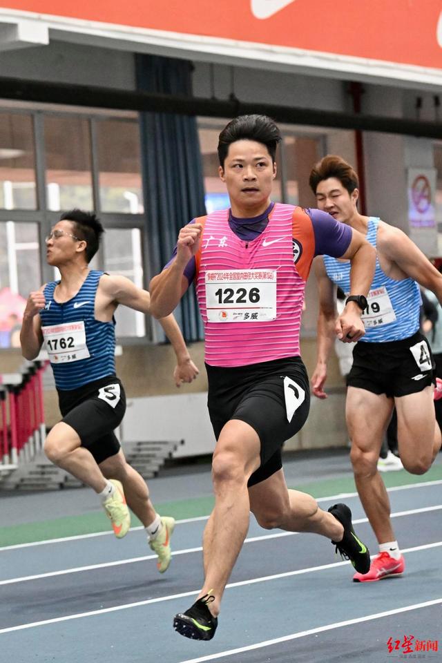 "苏神"复出第一跑,60米预赛6秒70挺进决赛_新浪财经_新浪网