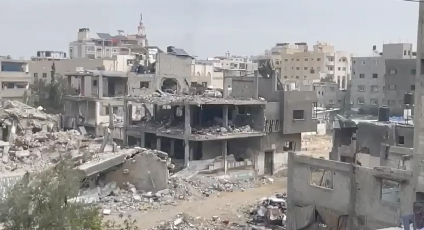 ▲该街区建筑被完全炸毁