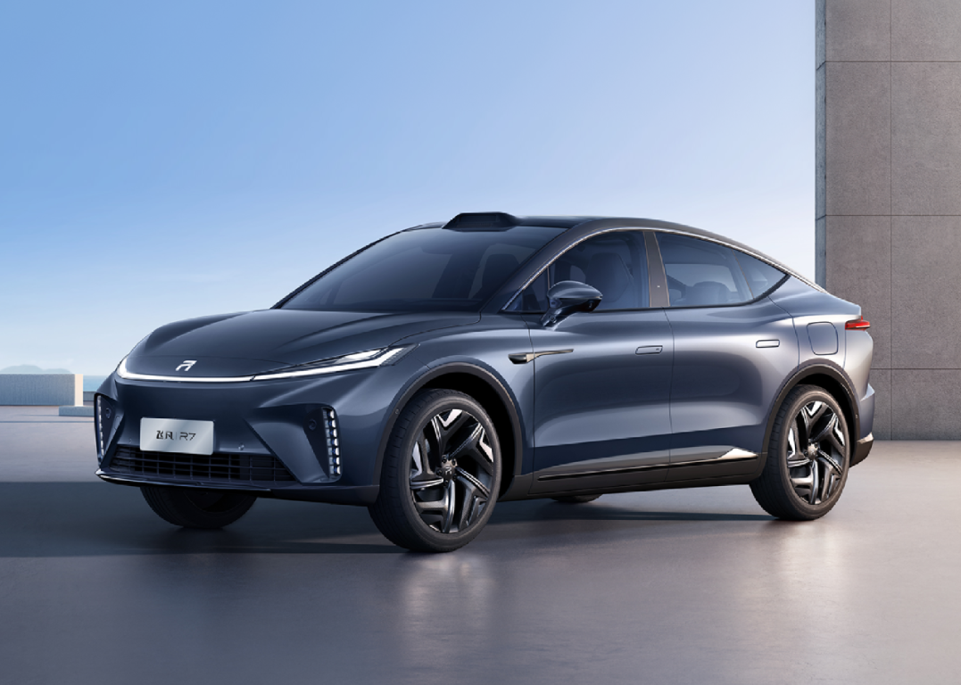 上汽飞凡汽车宣布出海,飞凡 F7 / R7“换标”MG9 EV / S9 EV 在欧洲亮相|R7|MG|飞凡汽车_新浪科技_新浪网
