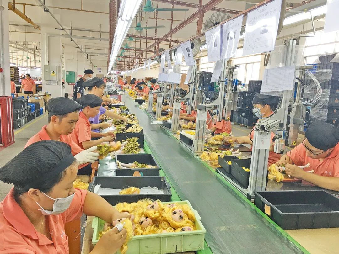 资料图:玉林市一家玩具厂家生产车间.记者 邓盛龙 摄