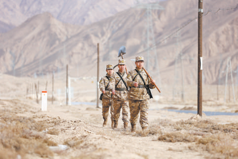 军营观察丨巡线兵:青春之路在脚下延伸|解放军报_新浪财经_新浪网