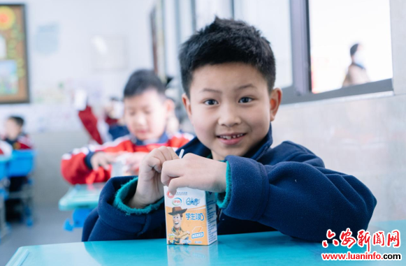 课间一杯学生奶 用心呵护民族未来|国务院_新浪财经_新浪网