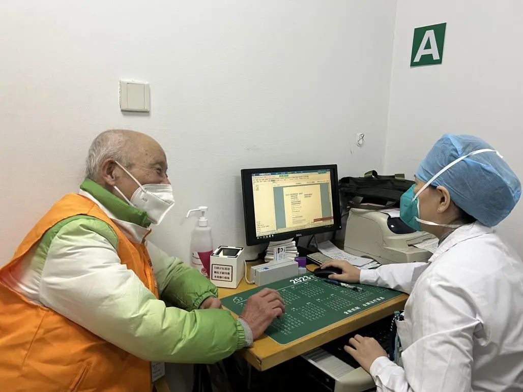 呼吸面罩怎么带去见蔡磊那天，老许给他带了个呼吸机面罩……_https://www.jmylbn.com_新闻资讯_第5张
