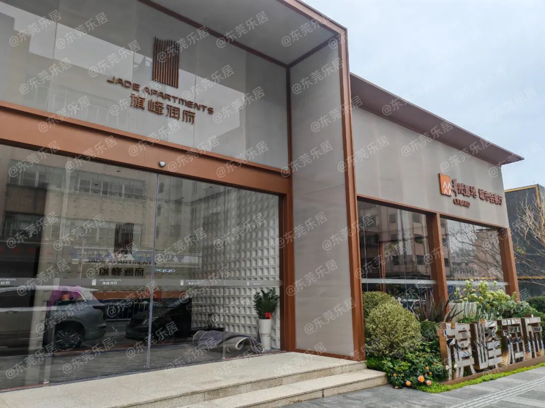 郑州铁路配备制作有限公司获得升降柱及站台安全设备专利减小移动座上下移动时的阻力