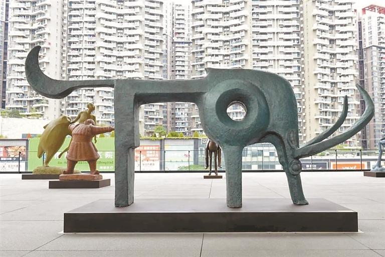 韩美林雕塑作品《牛》