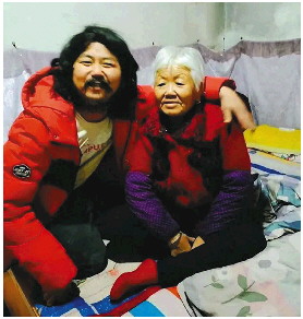 摆摊拾荒捐款百万 胡雷的感恩与奉献|捐赠_新浪财经_新浪网