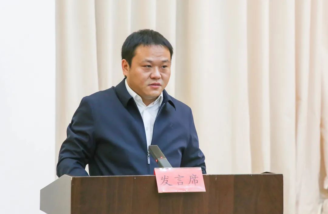 曾任将乐县万安镇党委书记,原梅列区委常委,副区长,三元区委常委,副