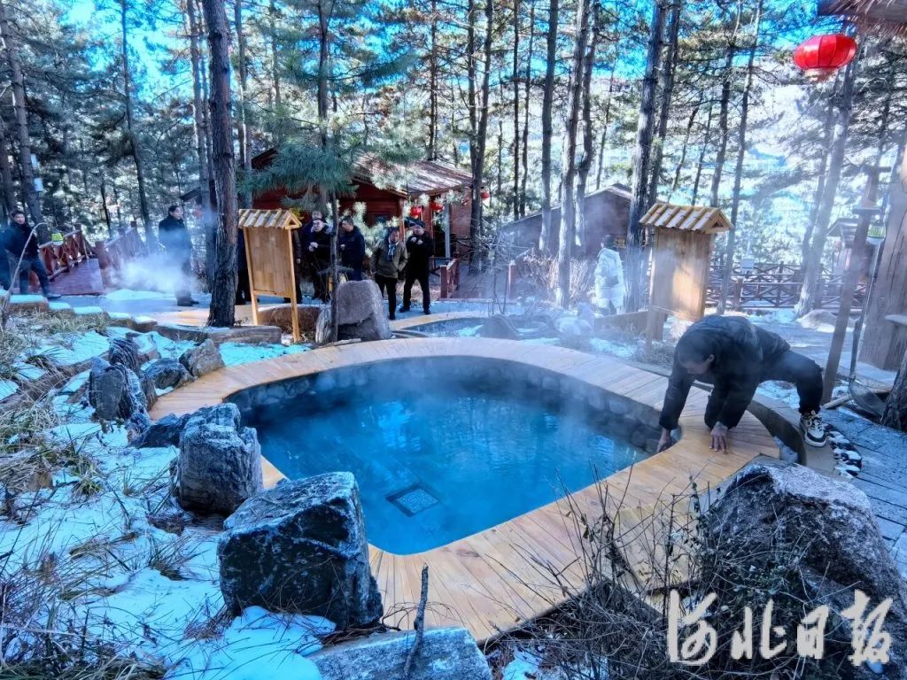 图为近日拍摄的隆化县枫水湾森林温泉一角.河北日报记者陈宝云摄