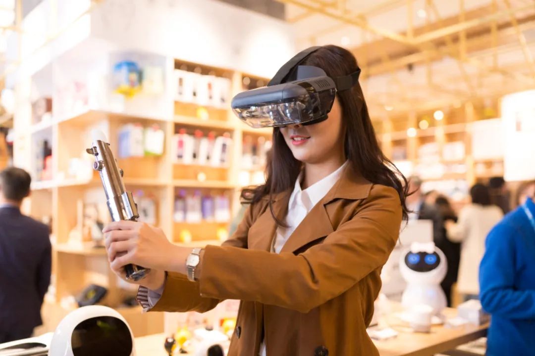 00后又抠又壕会"反套路",注重品质还喜欢二手商品