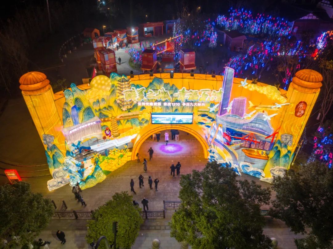 这些符号中,瑞安曹村镇的花灯文化以其历史久,灯彩多,造型奇而闻名,尤