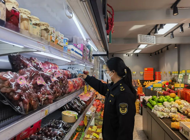 黑龙江省牡丹江市市场监管局开展春季校园周边食品安全