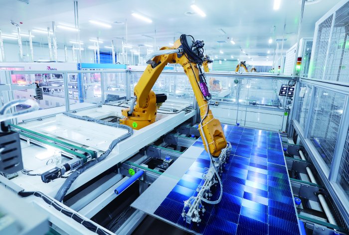 在浙江省金华市金义新区的润马光能科技(金华)有限公司,智能化车间