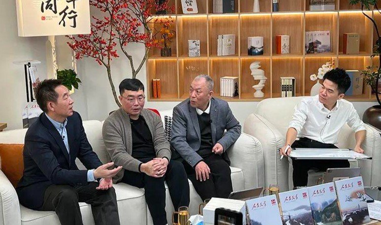 严肃文学为何争相"牵手"董宇辉_新浪财经_新浪网