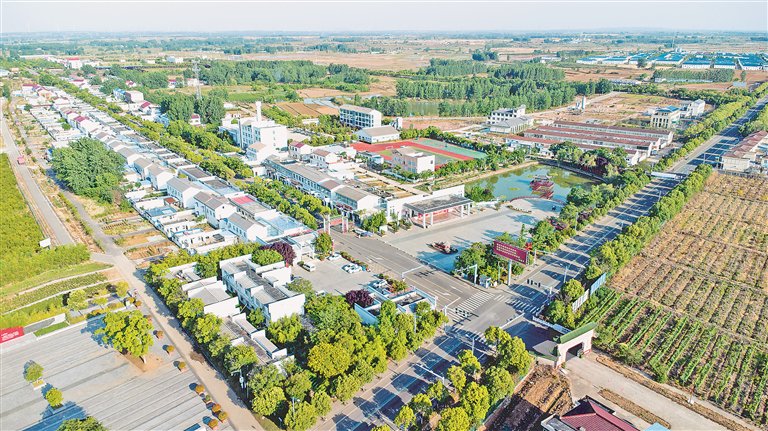 小岗新貌.陈华斌摄