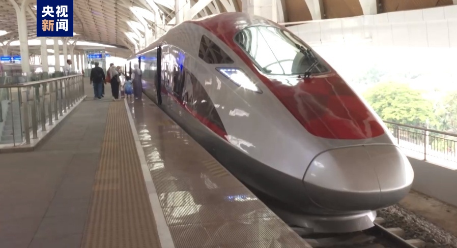 雅万高铁累计发送旅客突破200万人次|高铁_新浪财经_新浪网