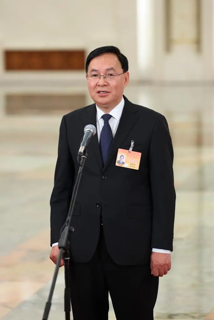 韩国女戏子惹公愤！-网爆黑料入口点击进入-今日份的瓜丨杨子说直播求婚被黄圣依痛骂杨幂自驾新疆找迪丽热巴当翻译？【深度】泰平银行因筹划不郑沉被罚 300 万元-本人黑料沉沉还力挺丑闻男演员