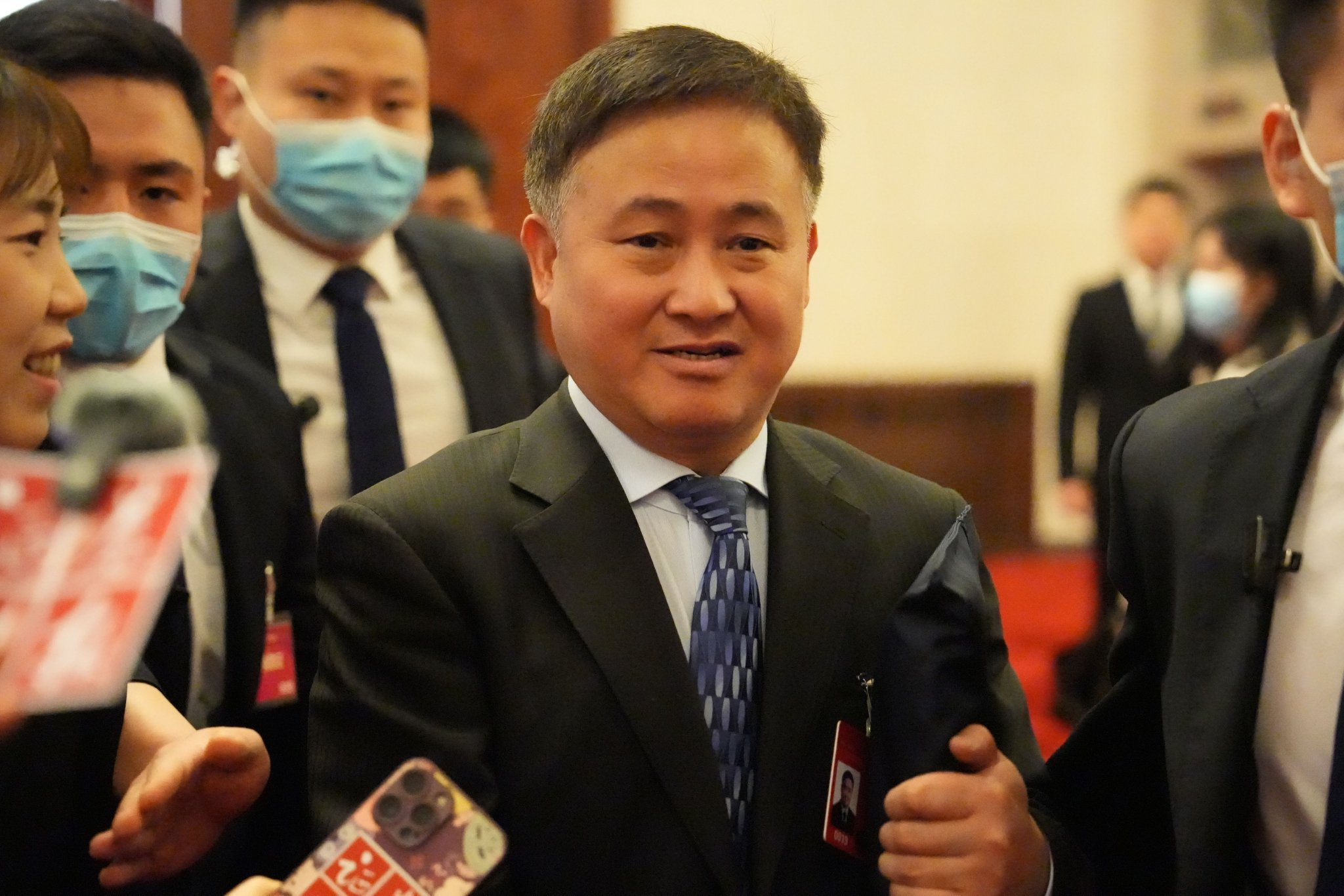 十四届全国人大二次会议开幕 人民银行行长潘功胜列席会议全国两会新浪财经新浪网 