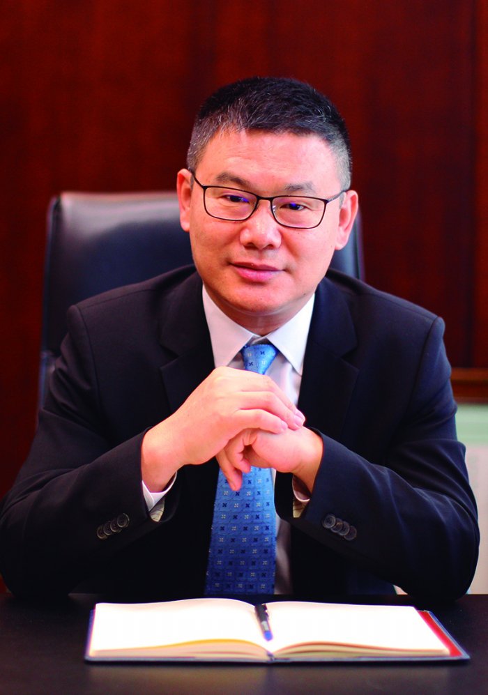 　　全国政协委员、国泰君安国际董事会主席 阎峰