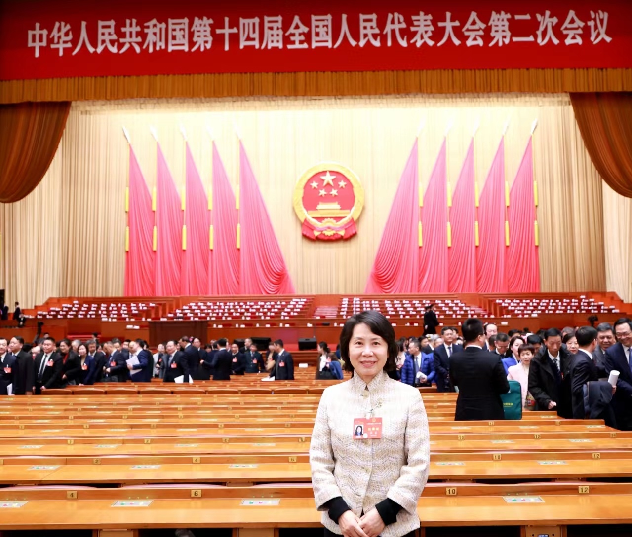 两会好声音丨全国人大代表冯远:推动老旧小区深层次改造|全国两会