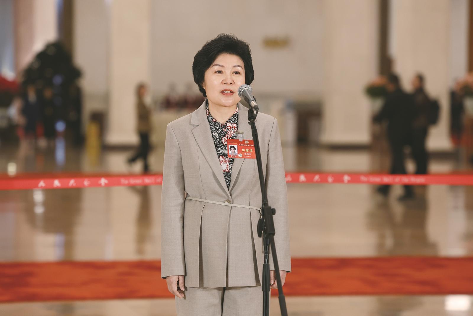 "尔滨"现象级冰雪热为老工业基地全面振兴开了个好头_新浪财经_新浪网