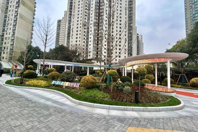 这个街区新增一处童趣乐园!快来打卡~|陈怡_新浪财经_新浪网