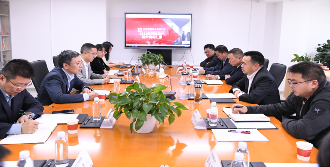 陈江书记表示,云南信托作为省内金融行业的佼佼者,深耕五华区多年,在