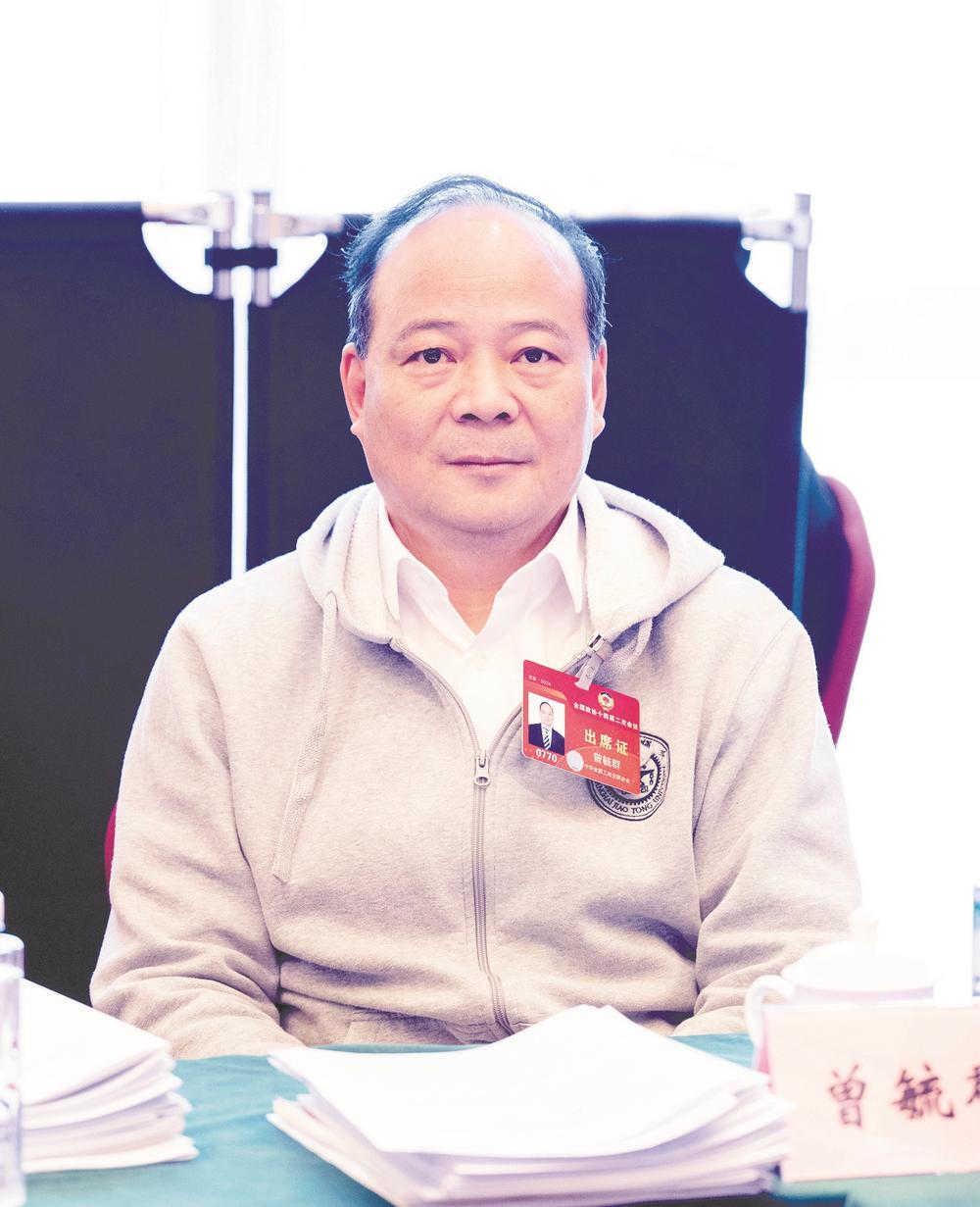 曾毓群:以科技创新 领跑新能源|新能源_新浪财经_新浪网