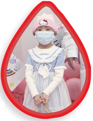 妮娜走出移植舱,顺利康复出院 本报记者宋延康 摄