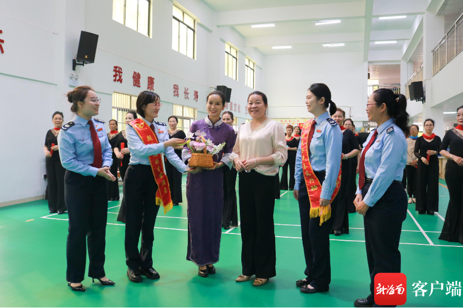 五指山税务:"借花献策"奏响便民办税"春风曲"_新浪财经_新浪网