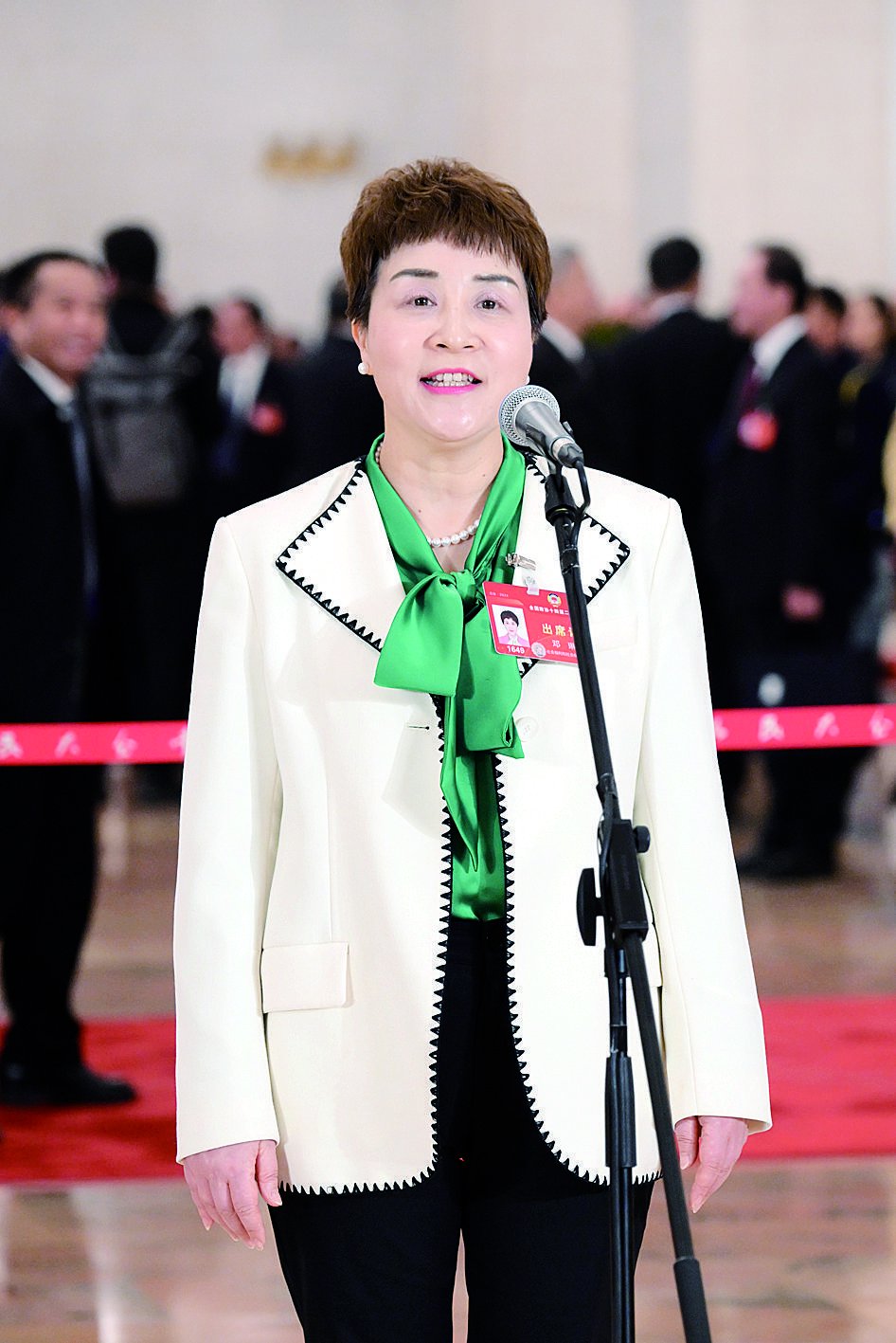 家门口的幸福生活 被她带上委员通道|邓琳_新浪财经_新浪网