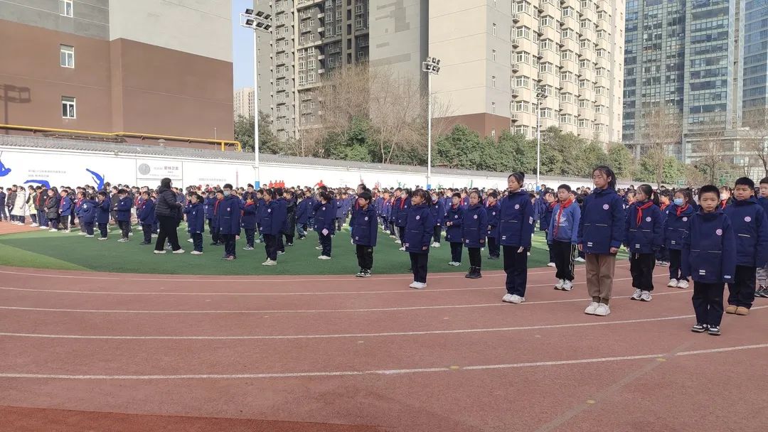 西安市曲江第十四小学消防安全演练纪实|演练_新浪财经_新浪网