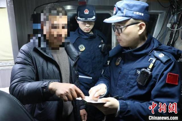 上海海警局连续查获2起影响海底光缆管道安全案|上海市_新浪财经_新浪
