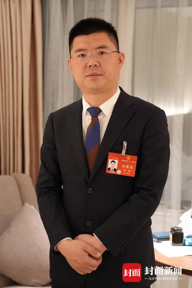 广元苍溪岫云村党委书记李君 纪陈杰摄
