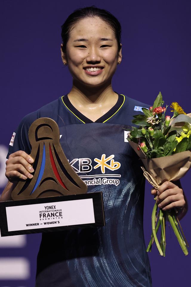 羽毛球——法国公开赛:安洗莹女单夺冠|奥雷利安_新浪财经_新浪网