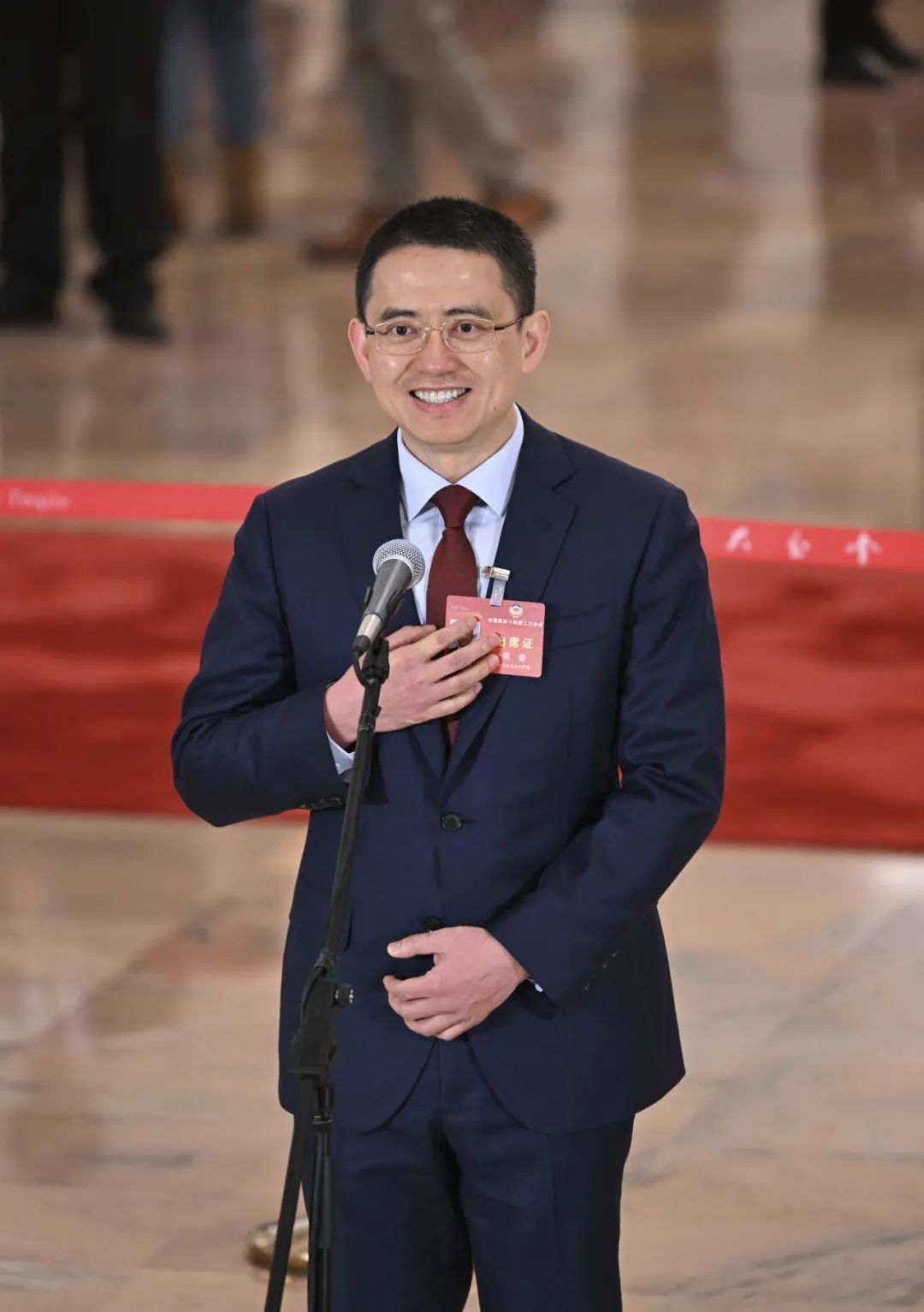 无论成绩好坏需培养孩子这3个素养……"委员通道"要