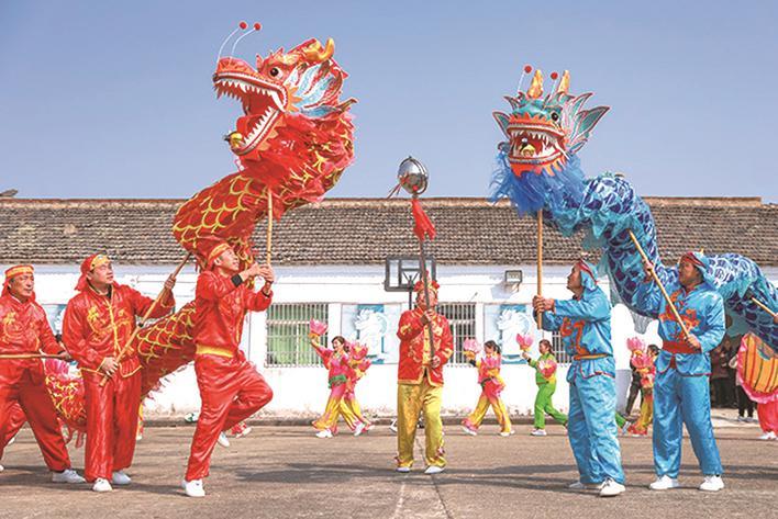 民俗舞龙迎接"二月二"