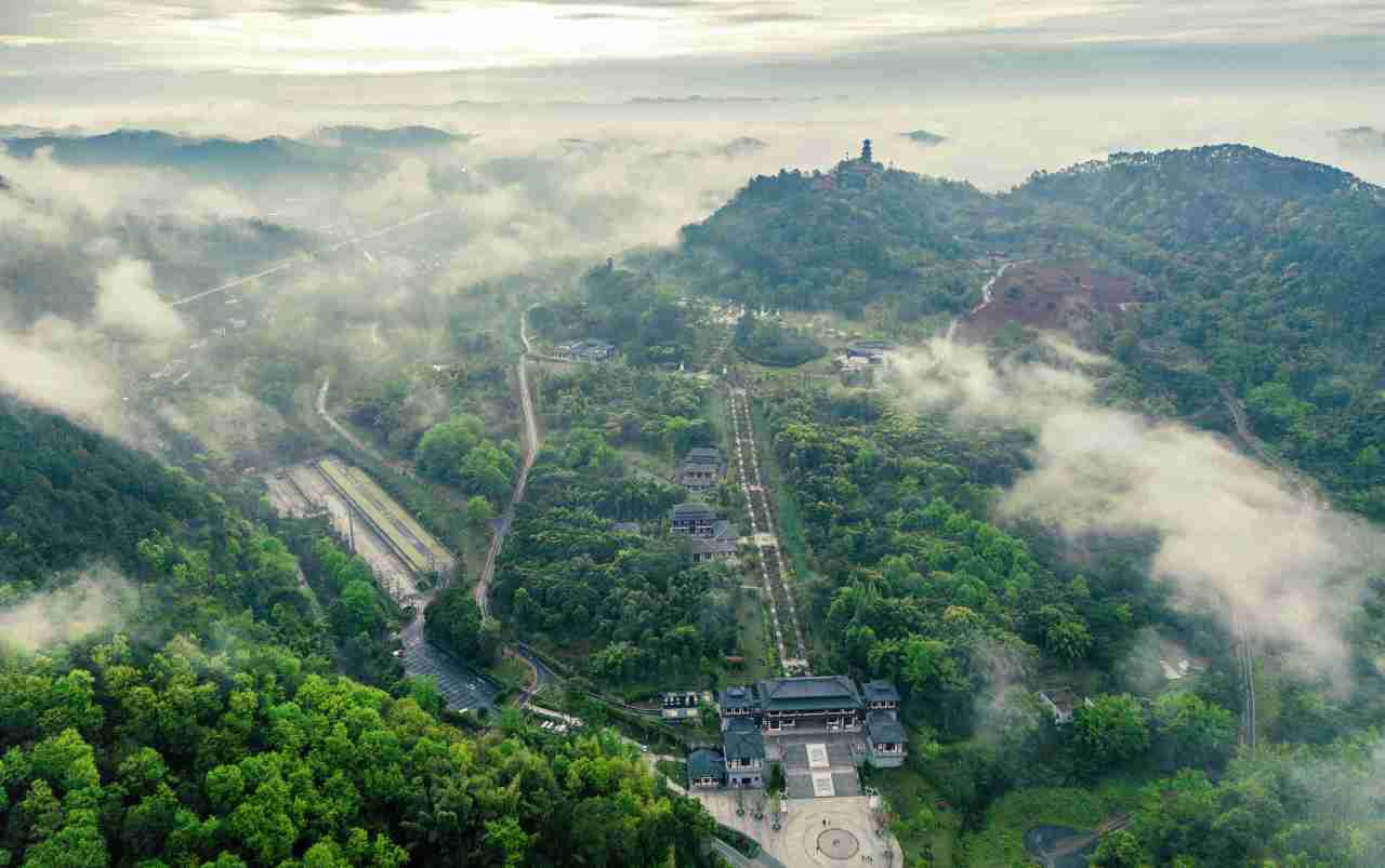 c视觉·记录我的城97丨不老彭山 构梦追梦的新乐土