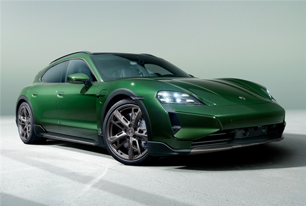 纯电豪华四门轿车王者保时捷新款taycan全球首发