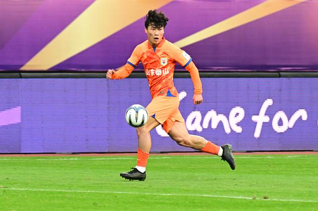 关注|国奥男足本周集结冲刺巴黎奥运入场券 人才匮乏11名低龄球员入队