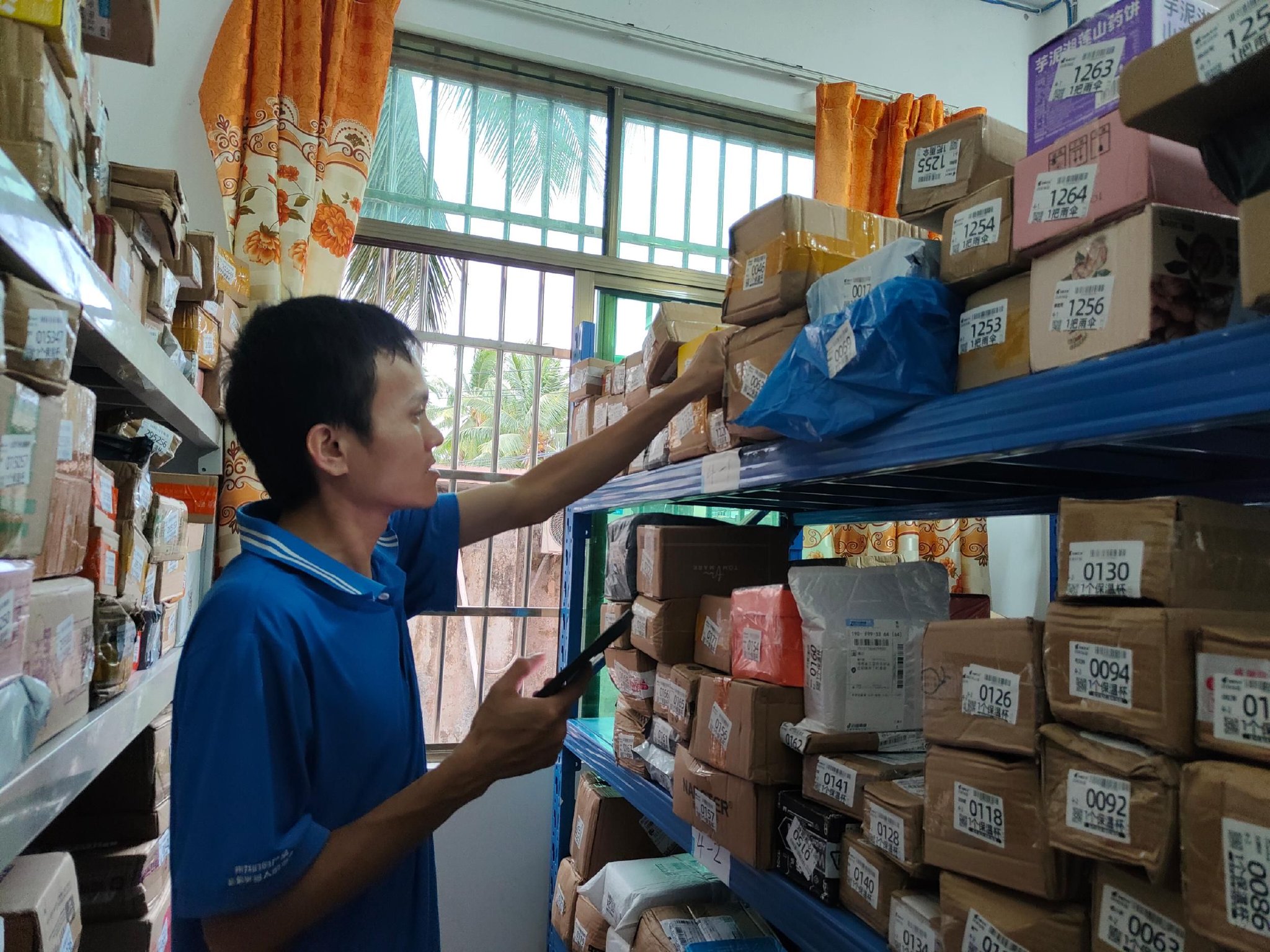 "鹿城新锋"候选人丨中通快递员吴开勇:从派件员到网点负责人 平凡岗位