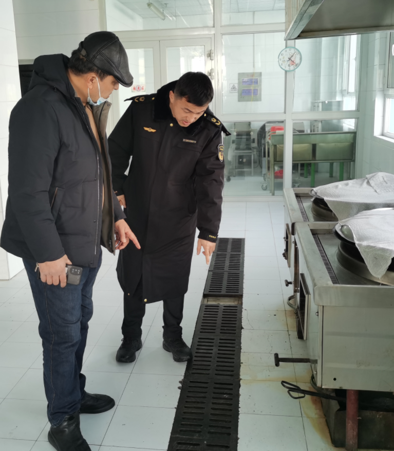 新疆伊宁县墩麻扎市场监管所积极开展学校食堂及校园周边食品安全检查
