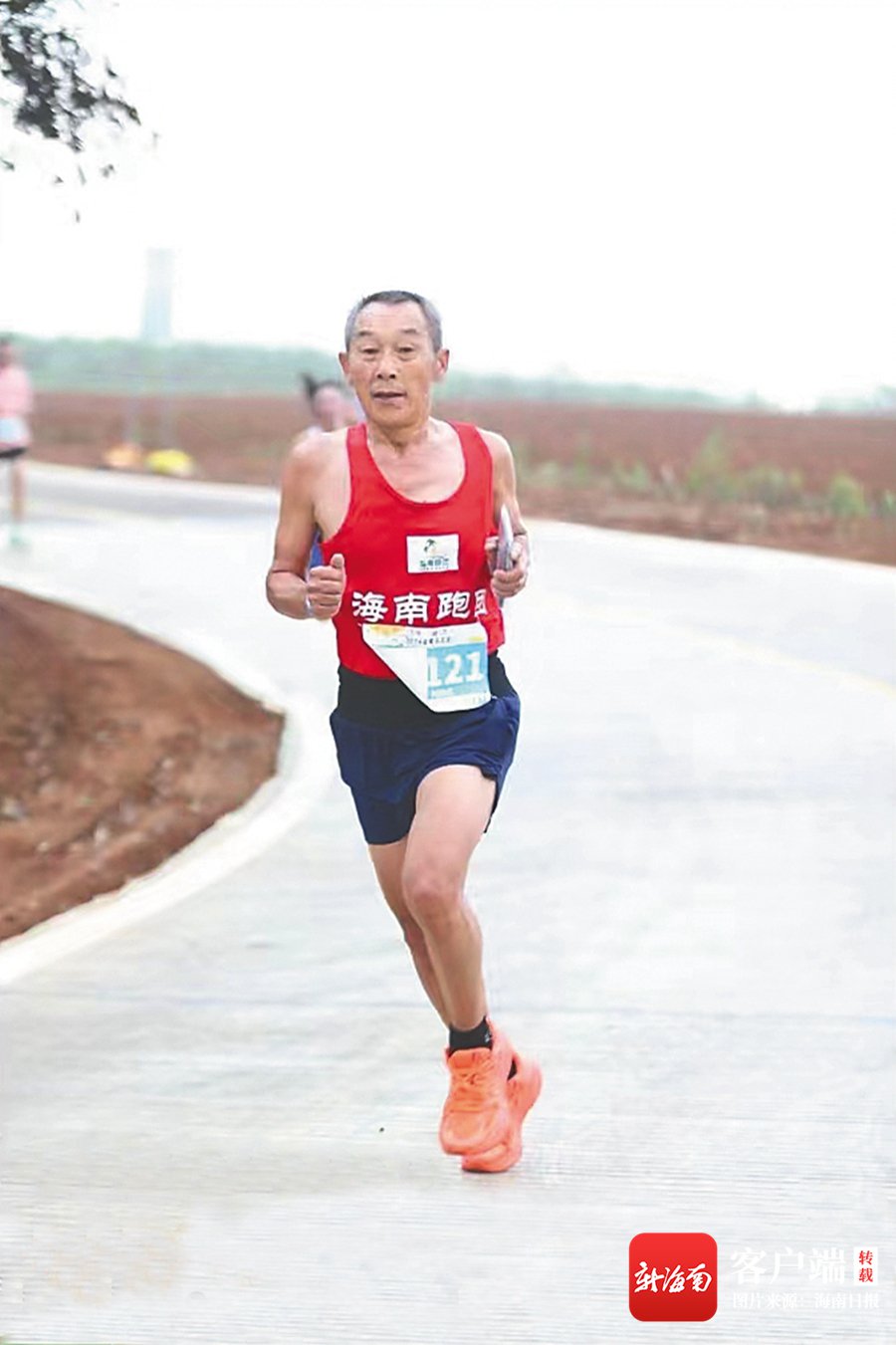 海南跑步爱好者:跑马求快更求乐|跑步_新浪财经_新浪网