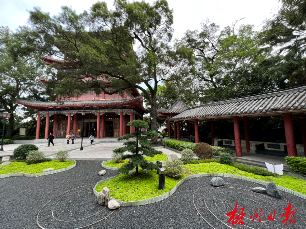 (资料图) 陈凡 摄于2023年11月24日珠山公园是梧州市的老旧公园之一