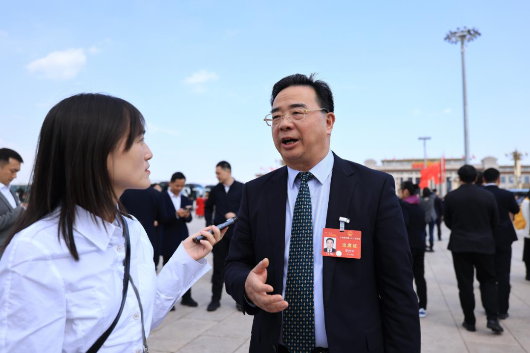 大道至简 实干为要——十四届全国人大二次会议闭幕