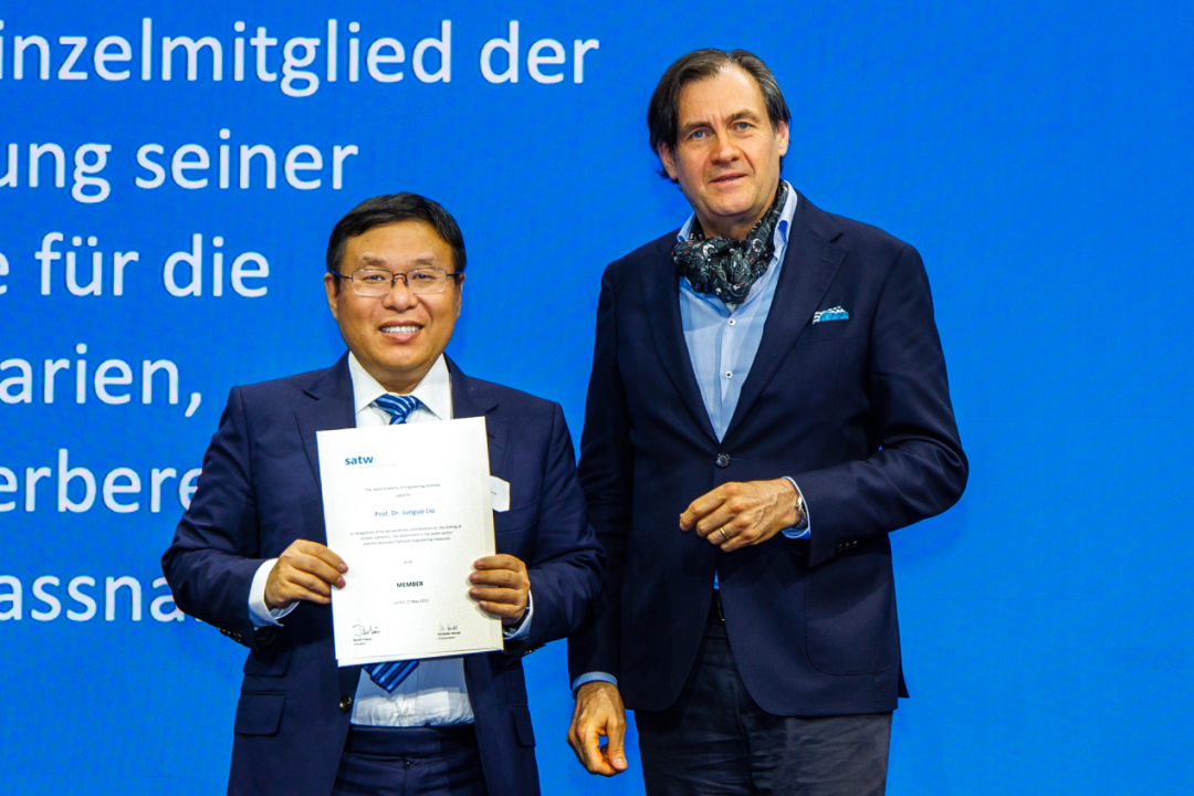 "think big and dream big.