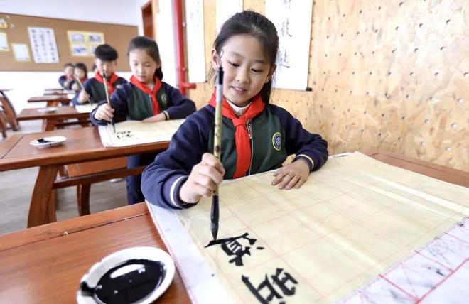 藤信少年,逐梦起航|西安藤信学校2024年秋季招生_新浪财经_新浪网