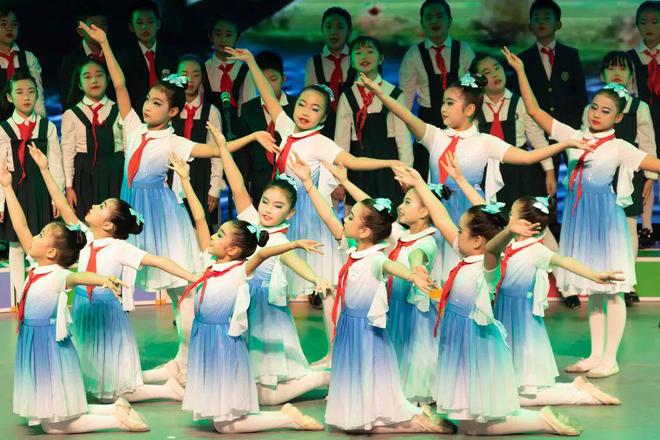 藤信少年,逐梦起航|西安藤信学校2024年秋季招生_新浪财经_新浪网